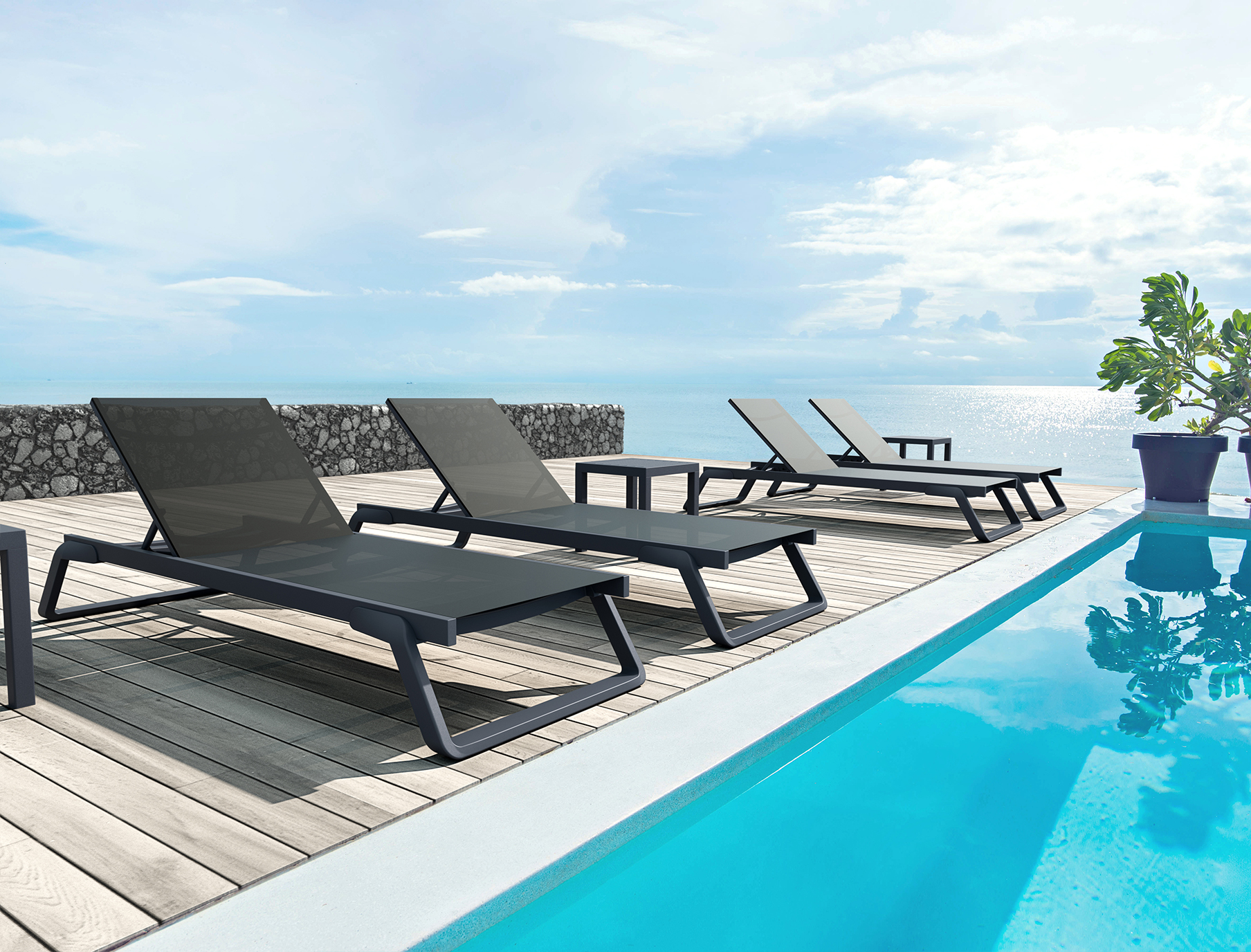 Tropic Sunlounger Lifestyle