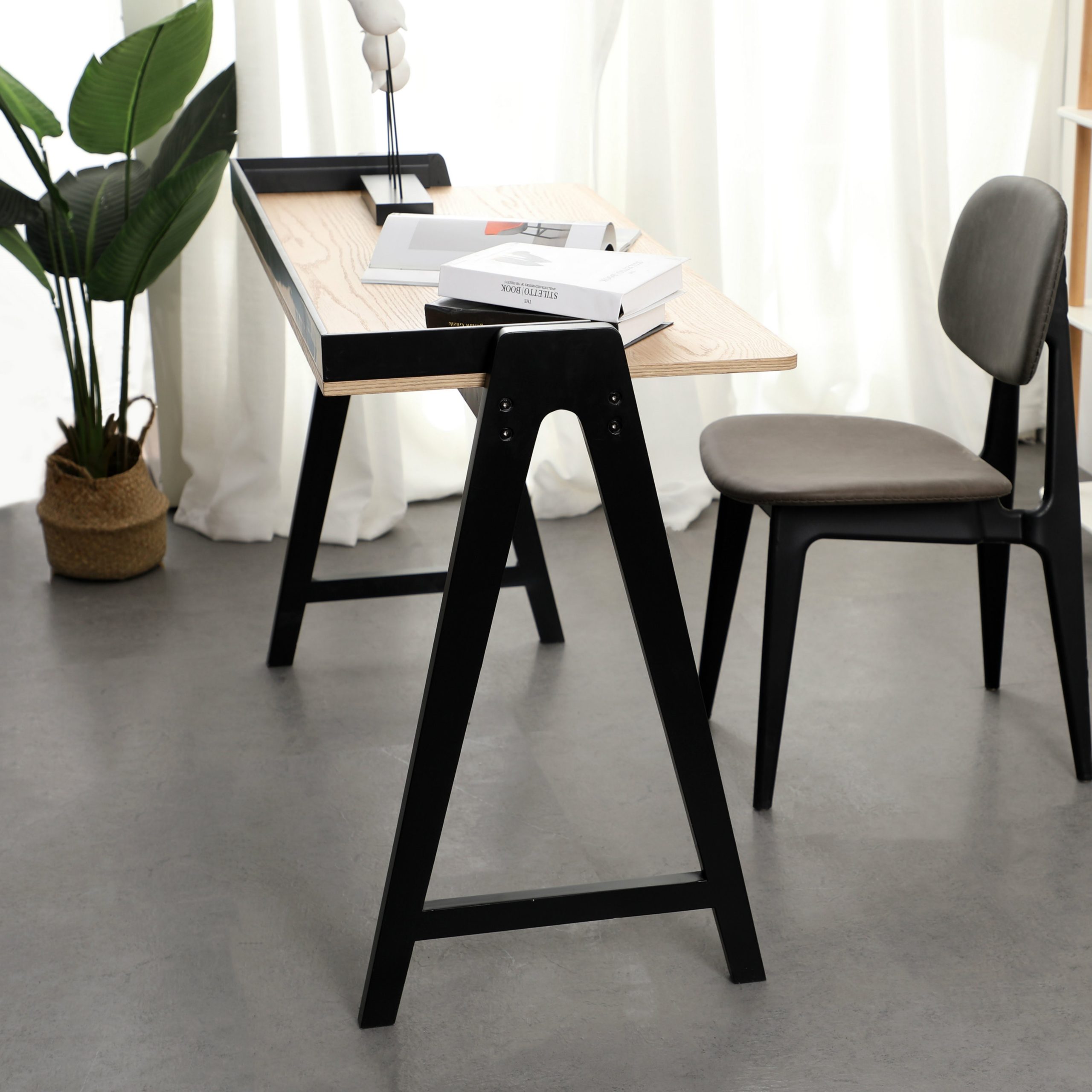 Desk chair office chair